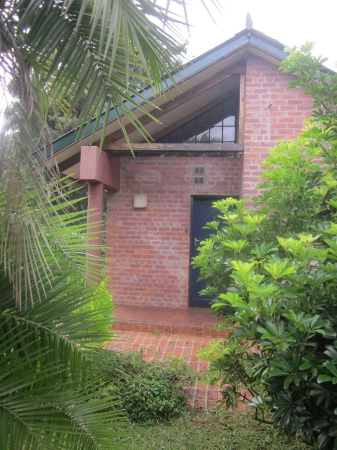 Weaver Cottages Harare Esterno foto
